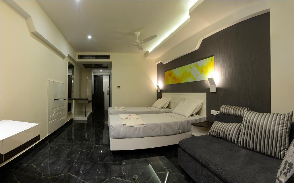 Hotel Vijay Elanza Коимбатур Экстерьер фото