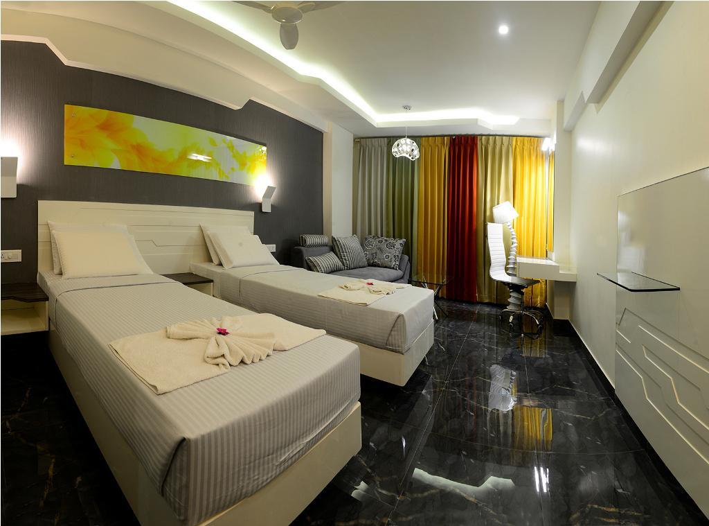 Hotel Vijay Elanza Коимбатур Экстерьер фото